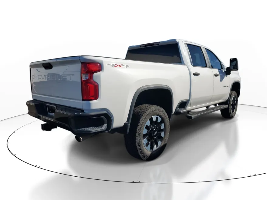 2020 Chevrolet Silverado 2500HD Custom photo 1
