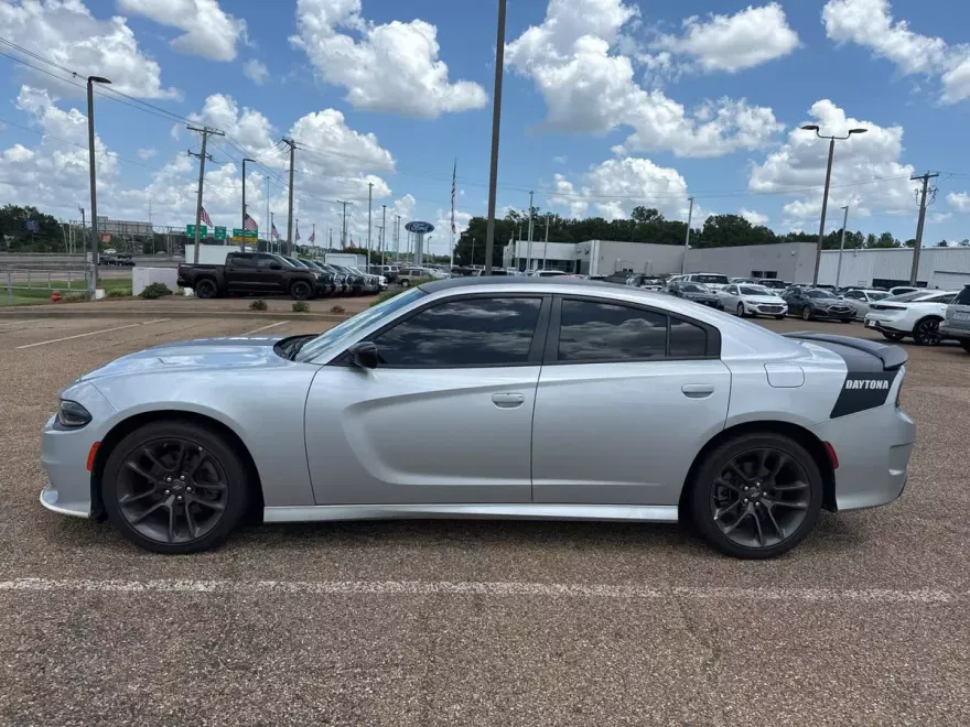 2023 Dodge Charger R/T photo 1