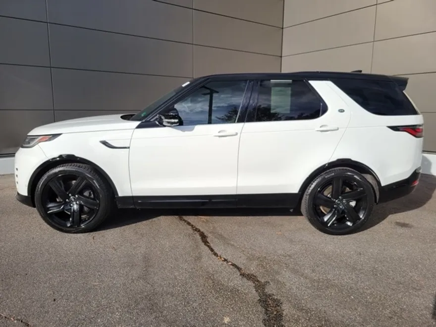 2023 Land Rover Discovery S R-Dynamic photo 1