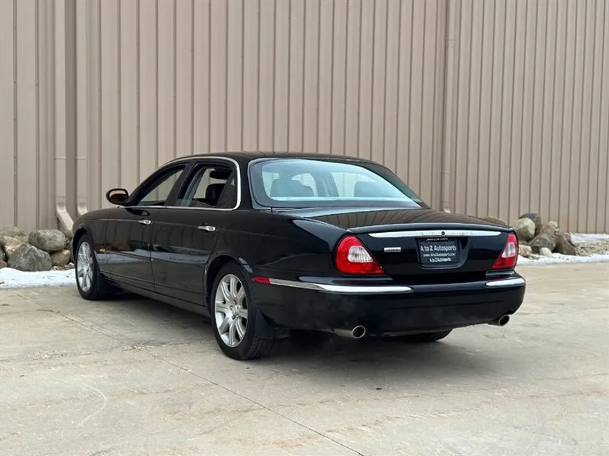 2005 Jaguar XJ 8 L photo 9