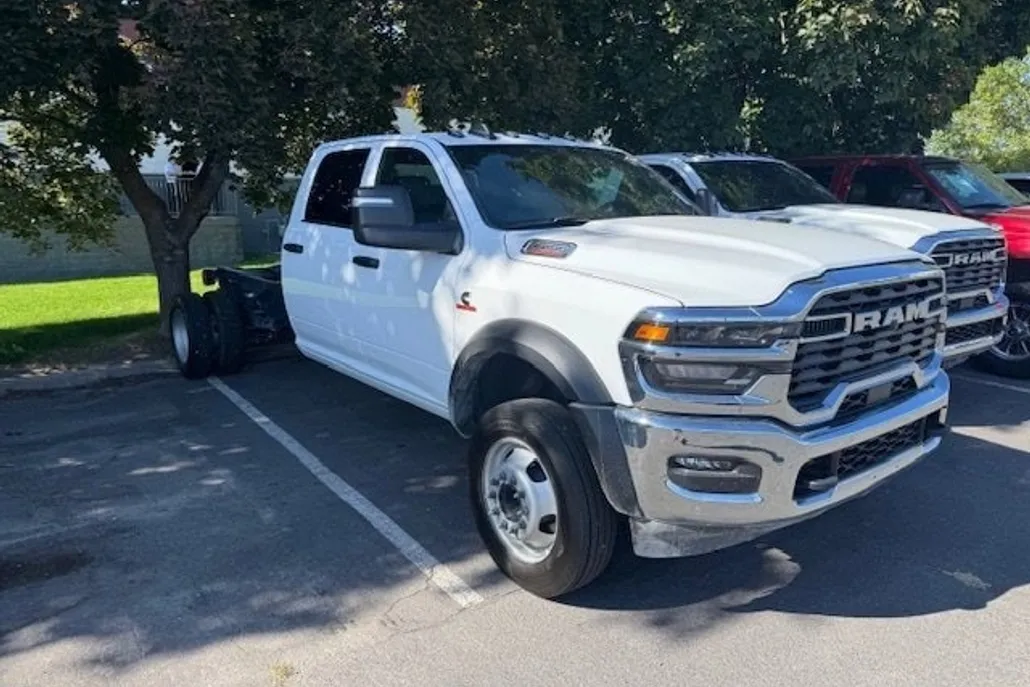 2025 Ram 5500 Tradesman photo 1