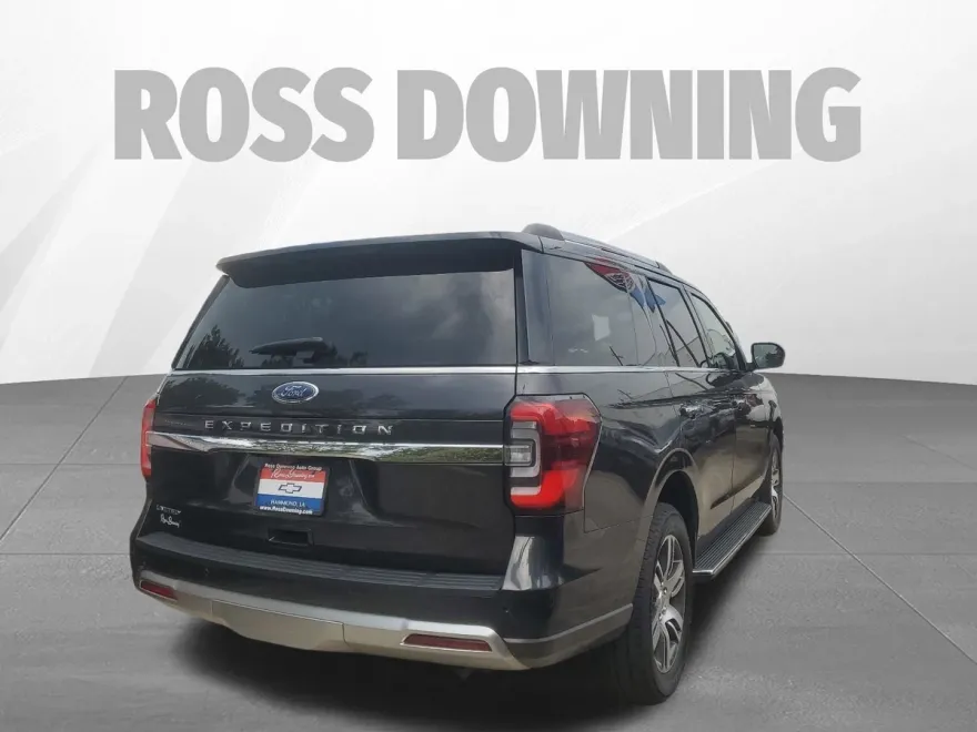 2023 Ford Expedition Limited photo 1