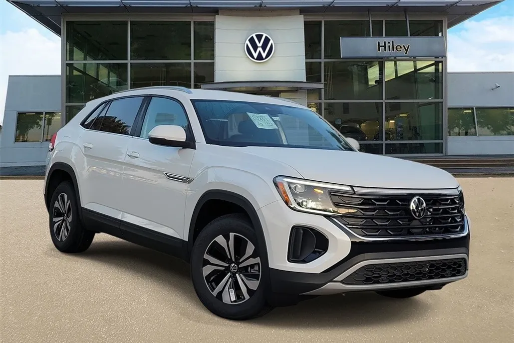 2026 Volkswagen Atlas Cross Sport SE photo 1