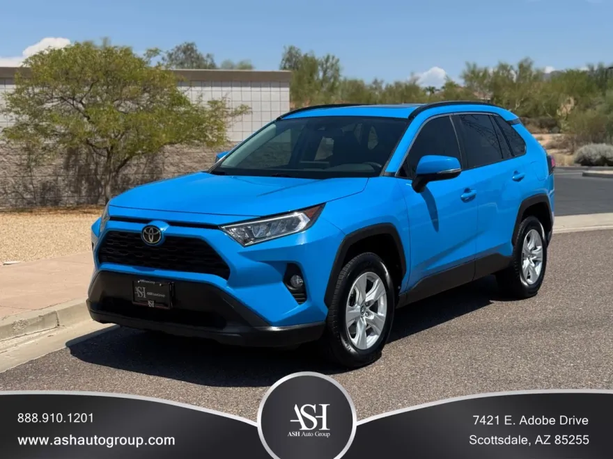 2019 Toyota RAV4 XLE Sport photo 1