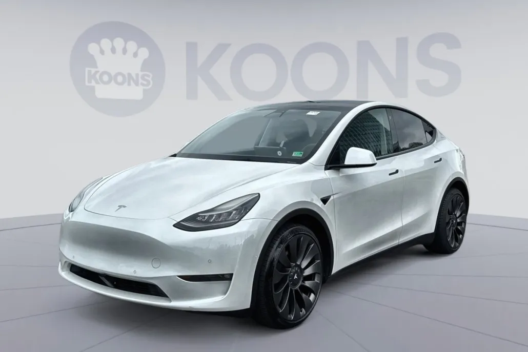 2021 Tesla Model Y Long Range photo 1