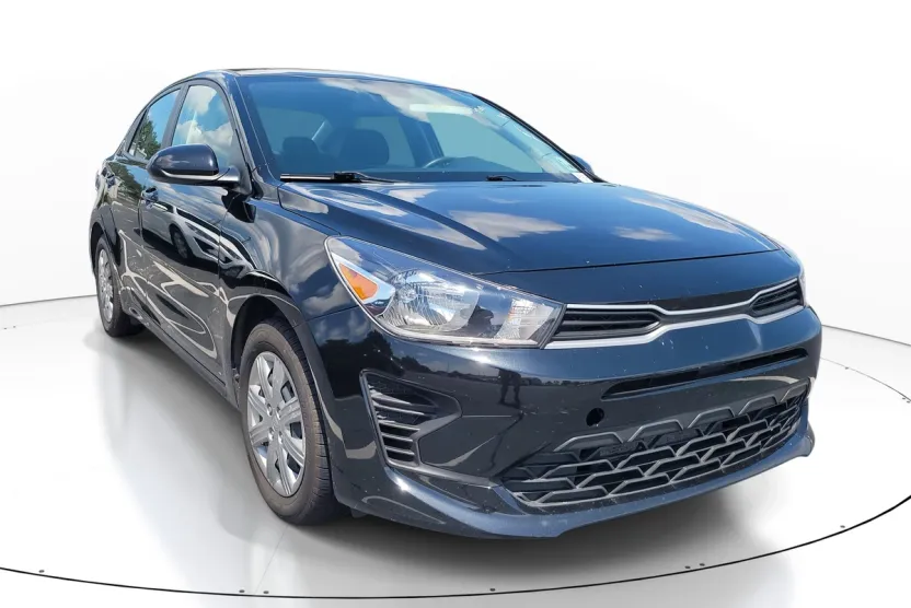 2023 Kia Rio S photo 1