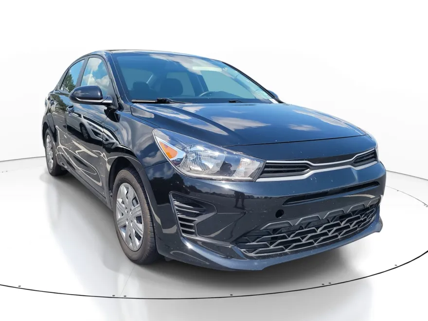 2023 Kia Rio S photo 1