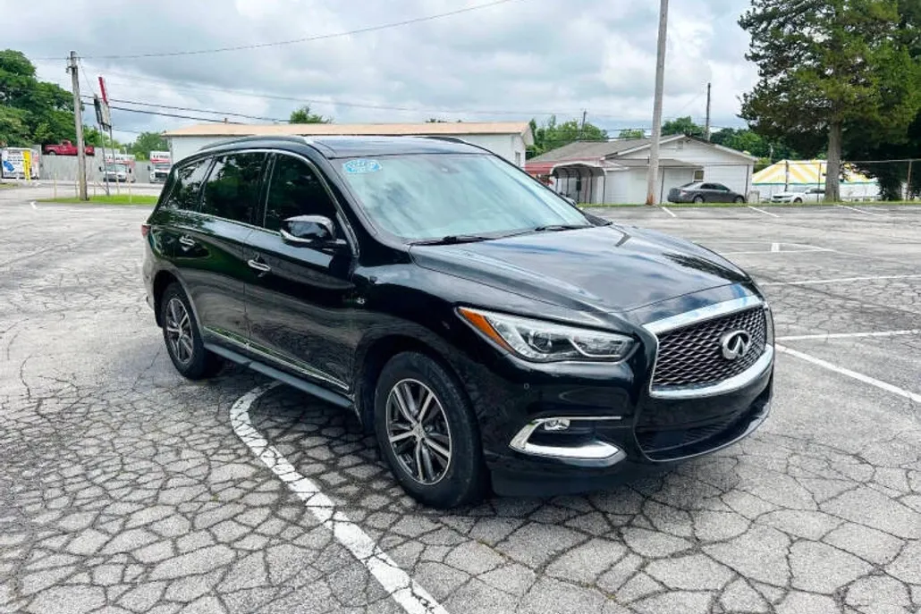 2018 Infiniti QX60 photo 1