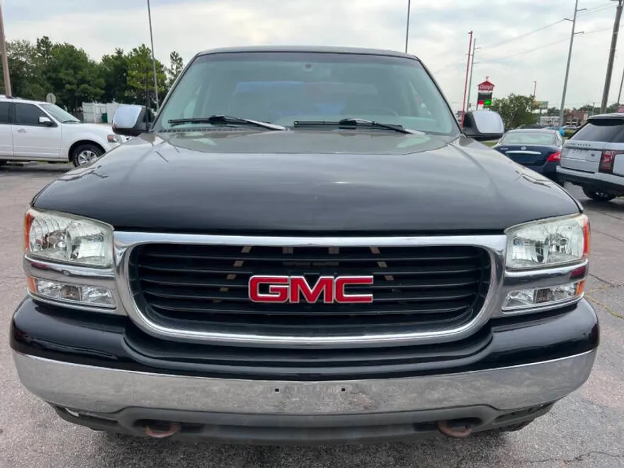 2000 Gmc Sierra 1500 SLE photo 1