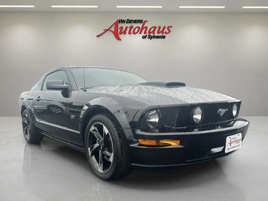 2007 Ford Mustang GT Deluxe photo 1