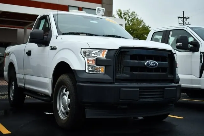 2017 Ford F-150 XL photo 1