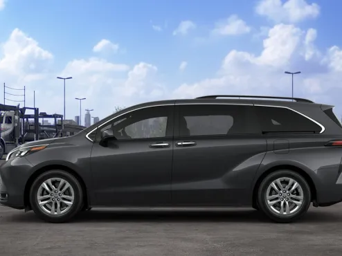 2025 Toyota Sienna XLE photo 4