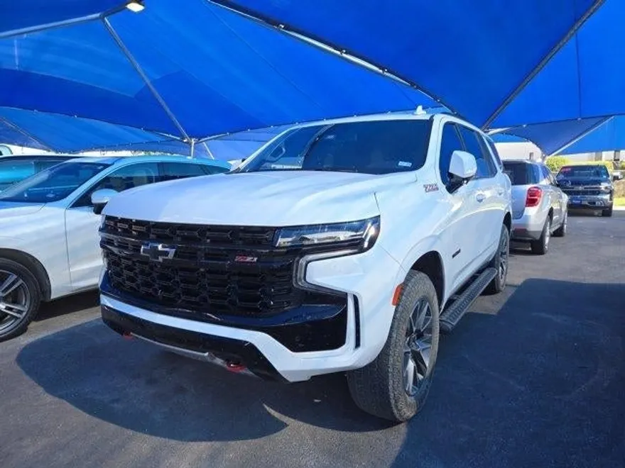 2024 Chevrolet Tahoe Z71 photo 1
