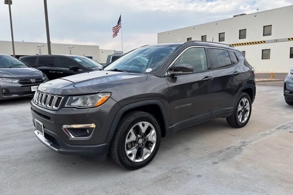 2020 Jeep Compass Limited photo 1