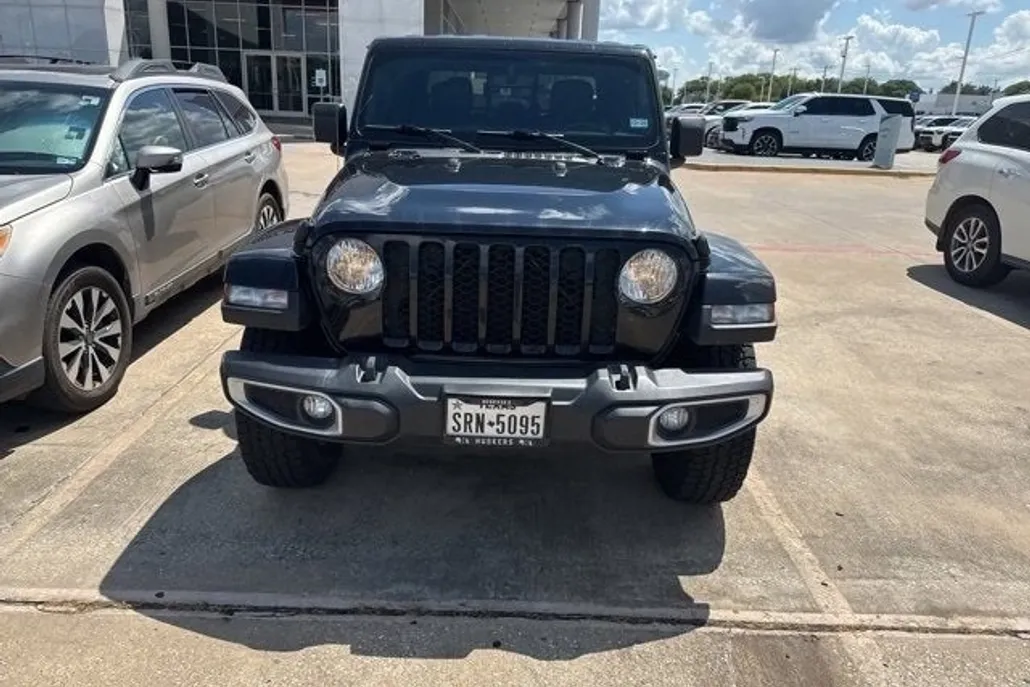 2021 Jeep Gladiator Sport photo 1