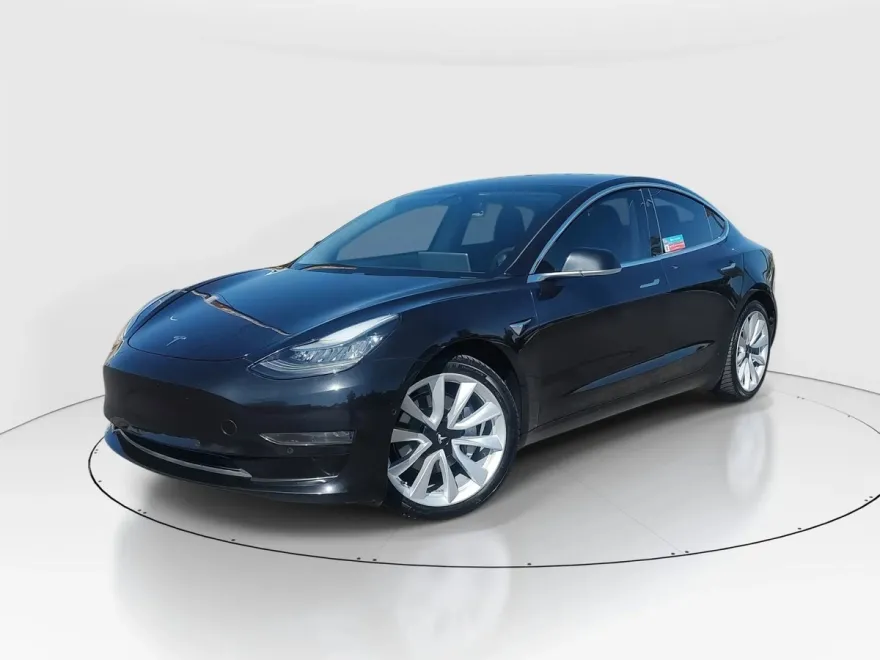 2018 Tesla Model 3 Long Range photo 1
