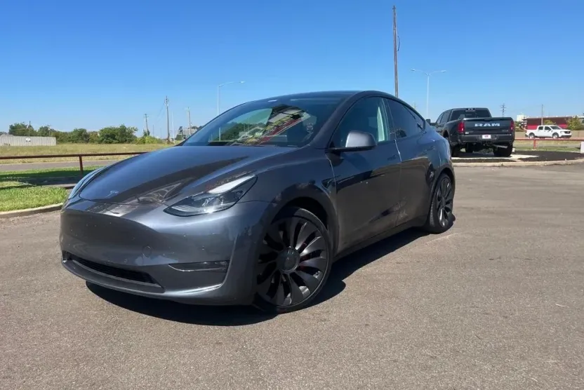 2021 Tesla Model Y Performance photo 1