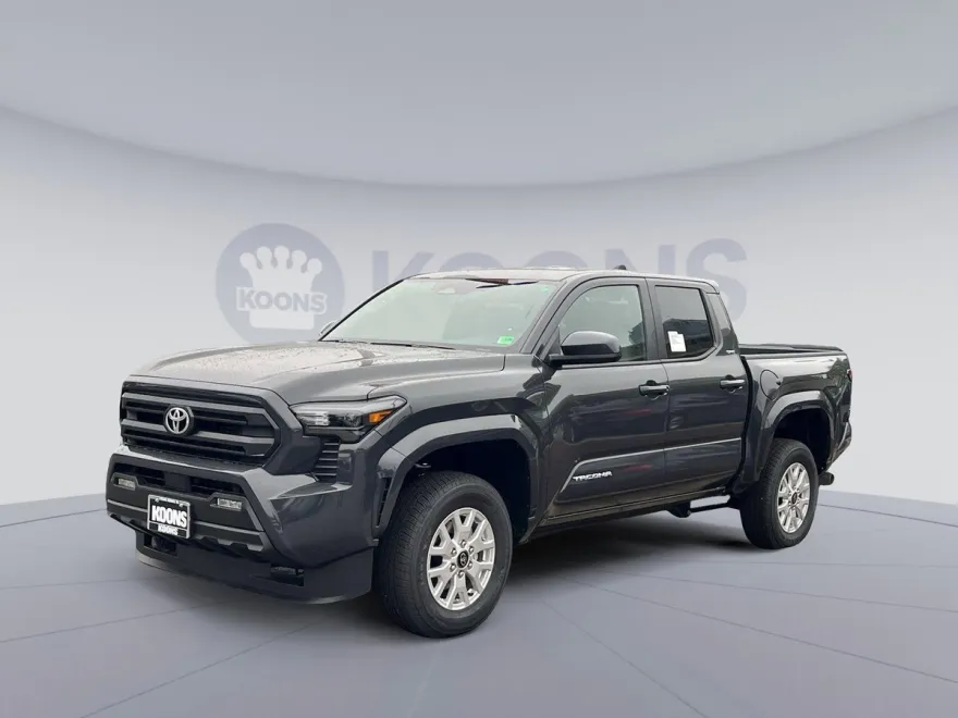 2025 Toyota Tacoma SR5 photo 1