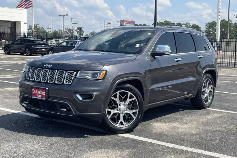 2019 Jeep Grand Cherokee Overland photo 1
