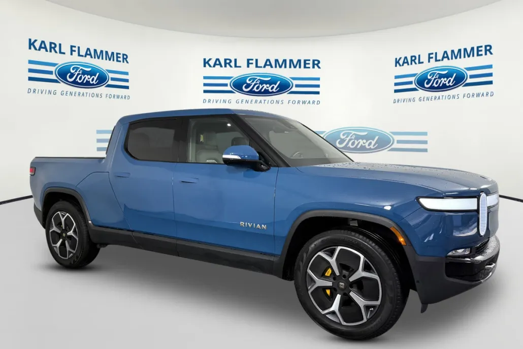 2022 Rivian R1T Adventure photo 1