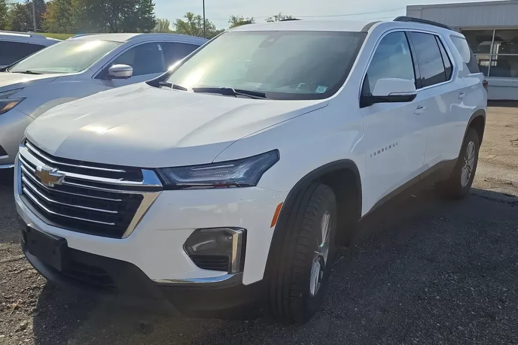 2022 Chevrolet Traverse Cloth photo 1
