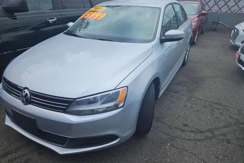 2014 Volkswagen Jetta SE photo 1