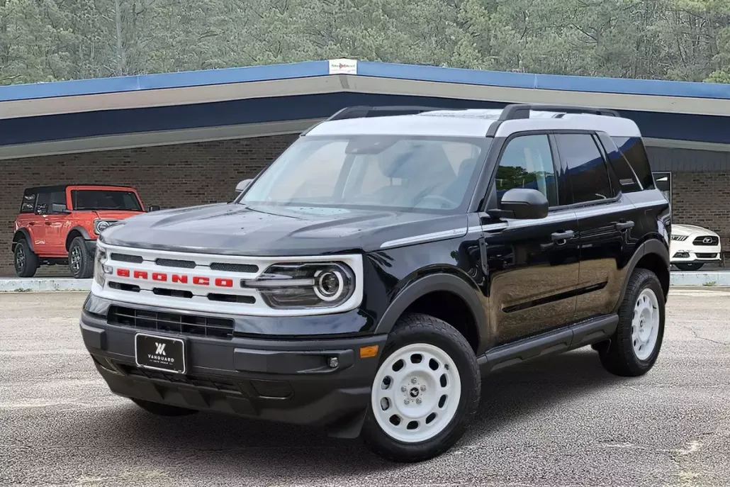 2024 Ford Bronco Sport Heritage photo 1