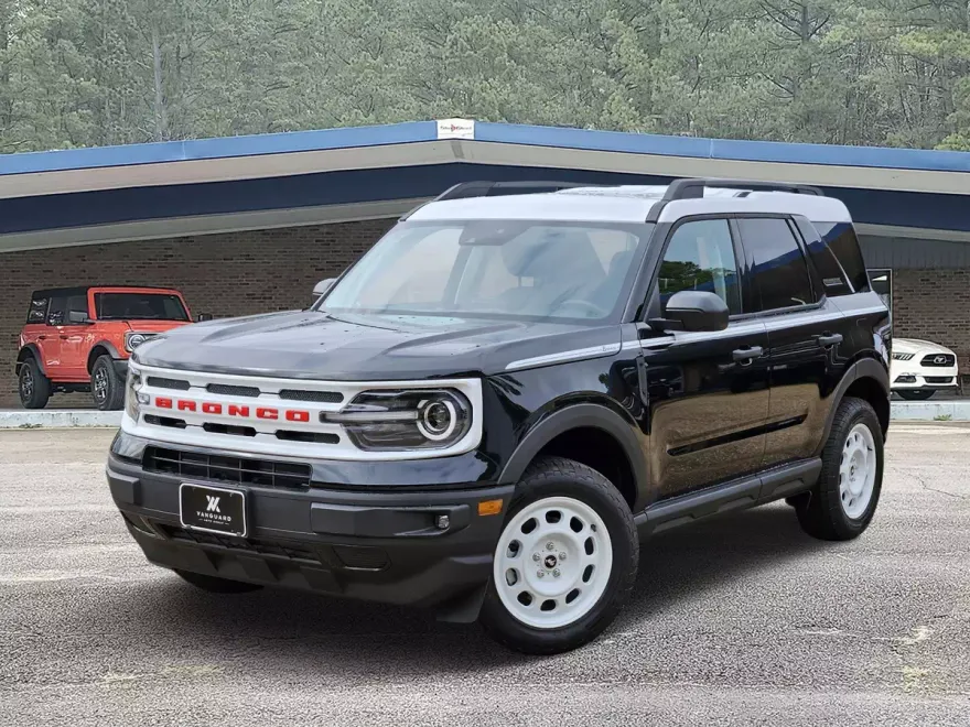 2024 Ford Bronco Sport Heritage photo 1