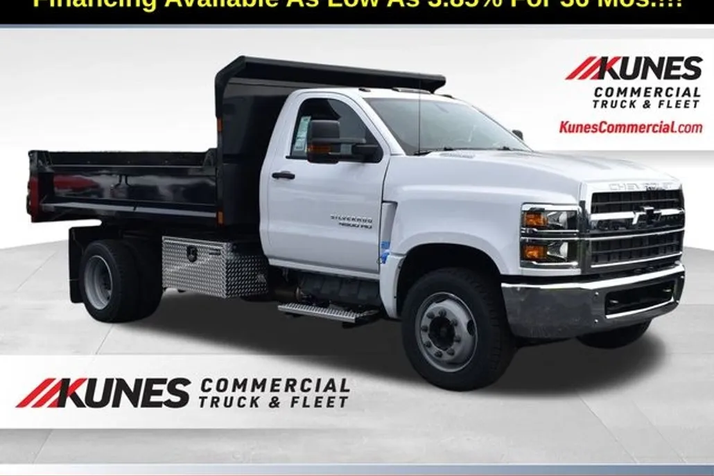 2024 Chevrolet Silverado 4500HD Work Truck photo 1