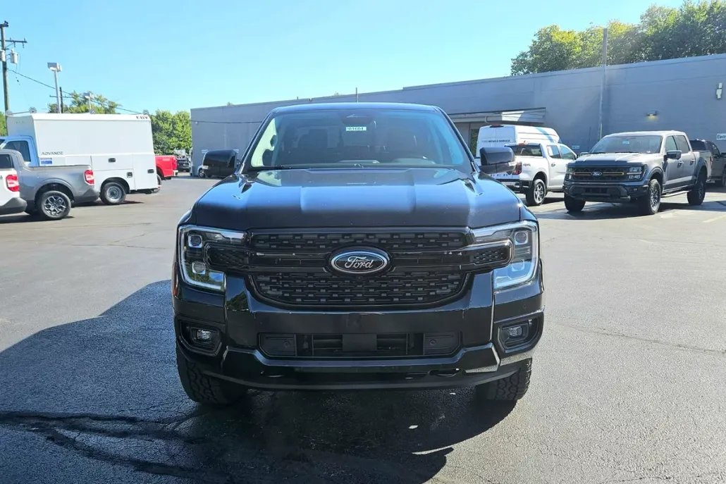 2025 Ford Ranger Lariat photo 1