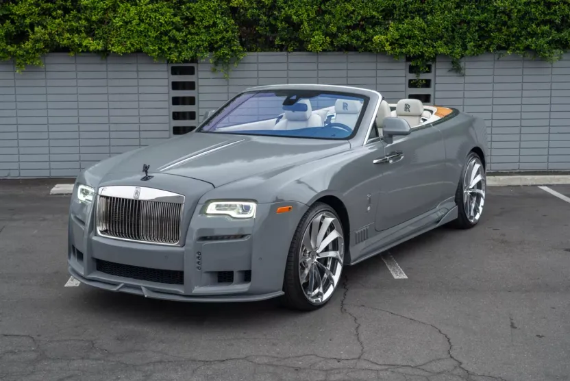 2017 Rolls Royce Dawn RR6 photo 1