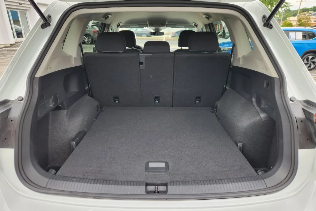 2024 Volkswagen Tiguan S photo 1