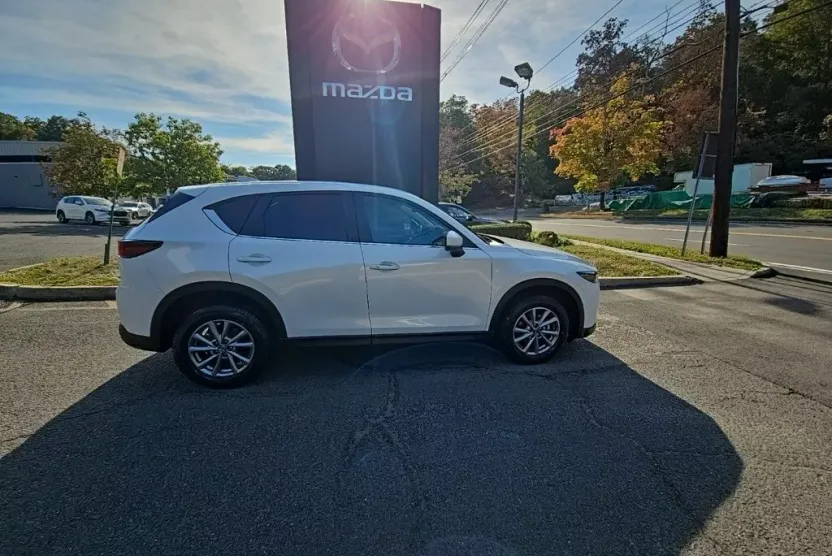 2023 Mazda CX-5 2.5 S Preferred photo 1