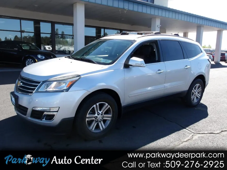 2016 Chevrolet Traverse 2LT photo 1