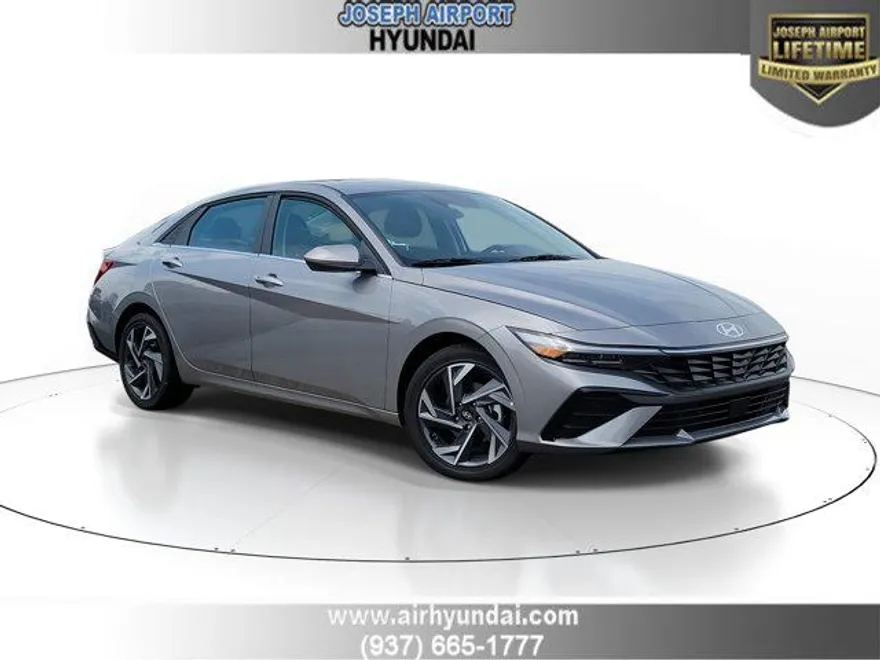 2025 Hyundai Elantra SEL Convenience photo 1