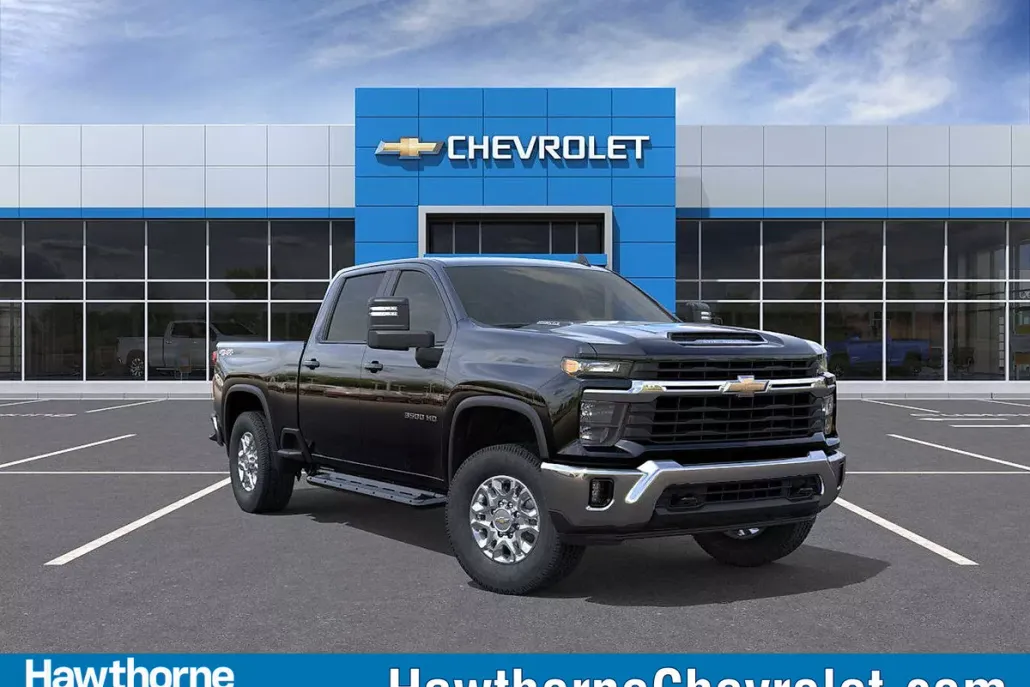 2026 Chevrolet Silverado 3500HD LT photo 1