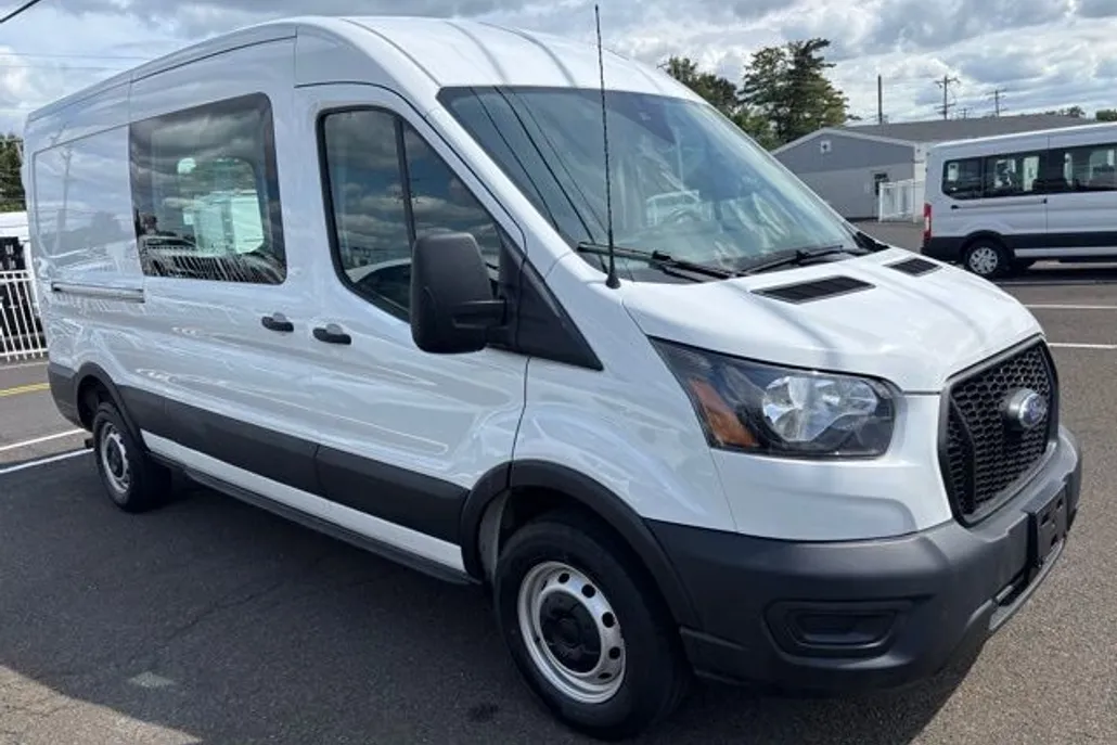 2023 Ford Transit photo 1