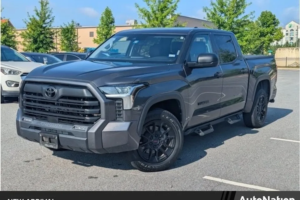 2022 Toyota Tundra SR5 photo 1