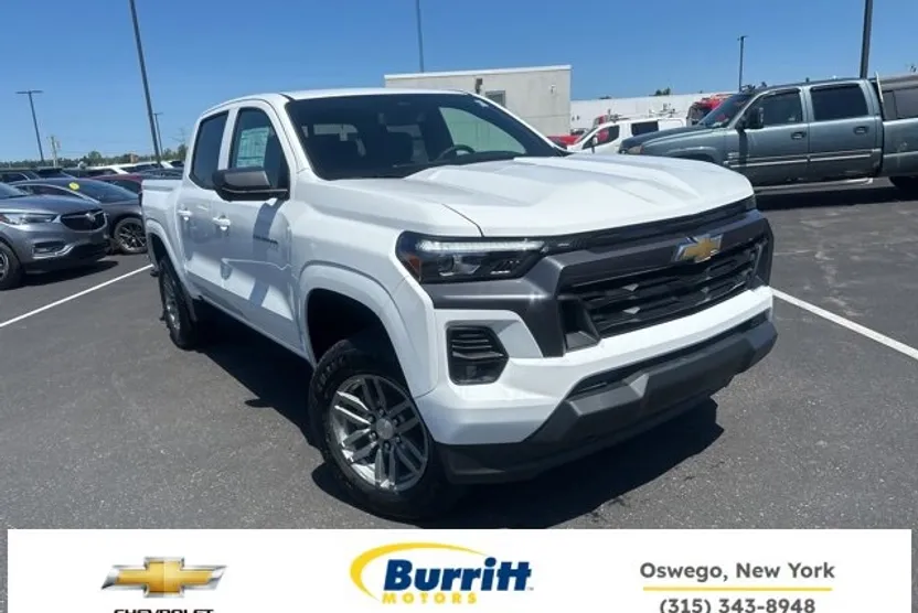 2025 Chevrolet Colorado Work Truck LT photo 1