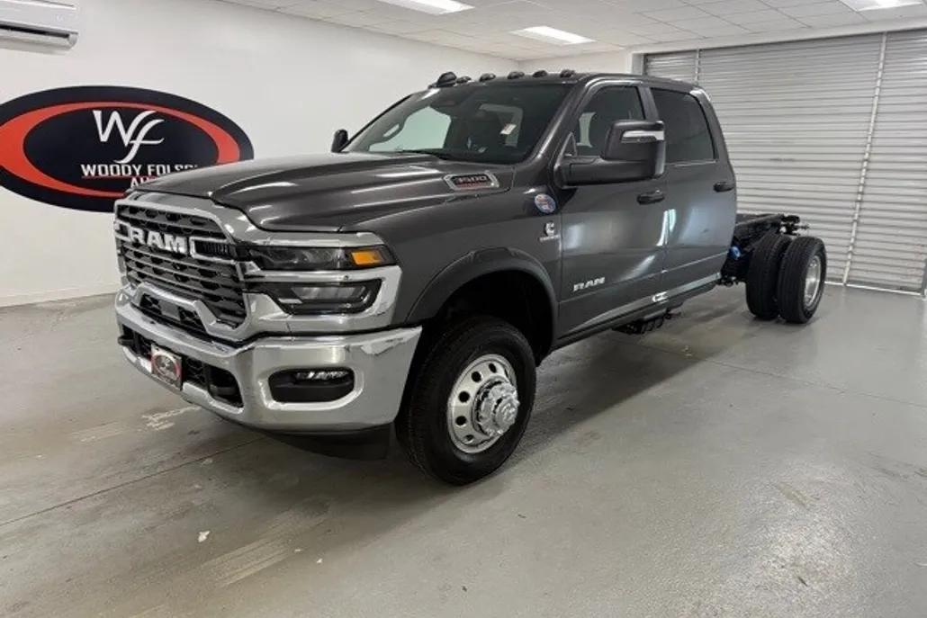 2025 Ram 3500 Big Horn photo 1