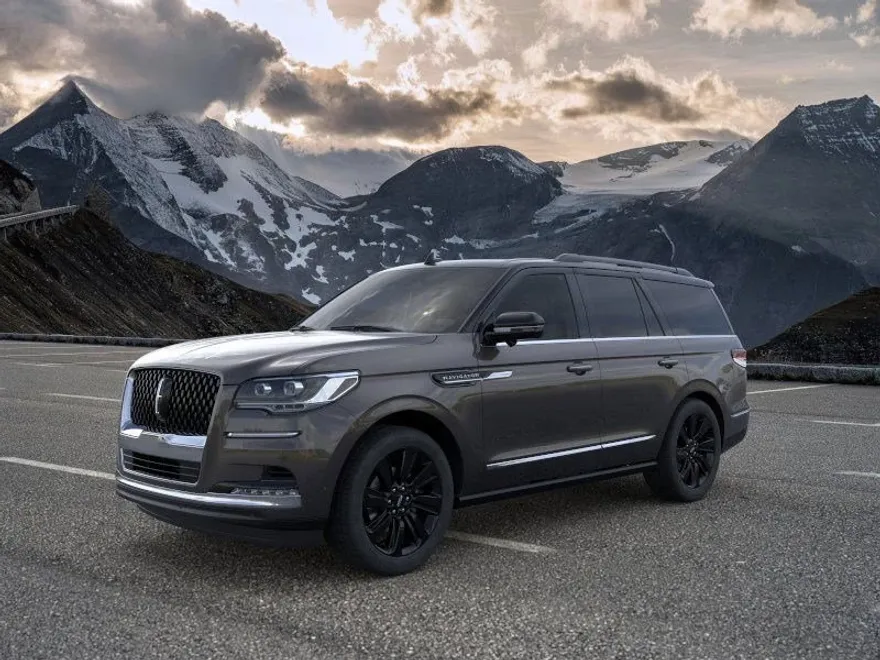 2024 Lincoln Navigator Black Label photo 1