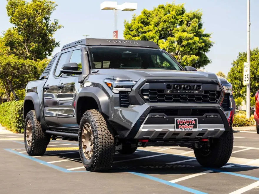 2025 Toyota Tacoma Trailhunter Double Cab photo 1