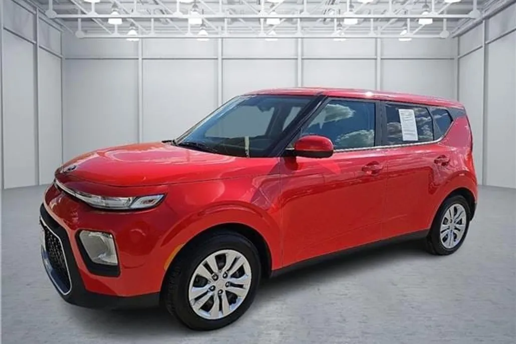 2020 Kia Soul LX photo 1
