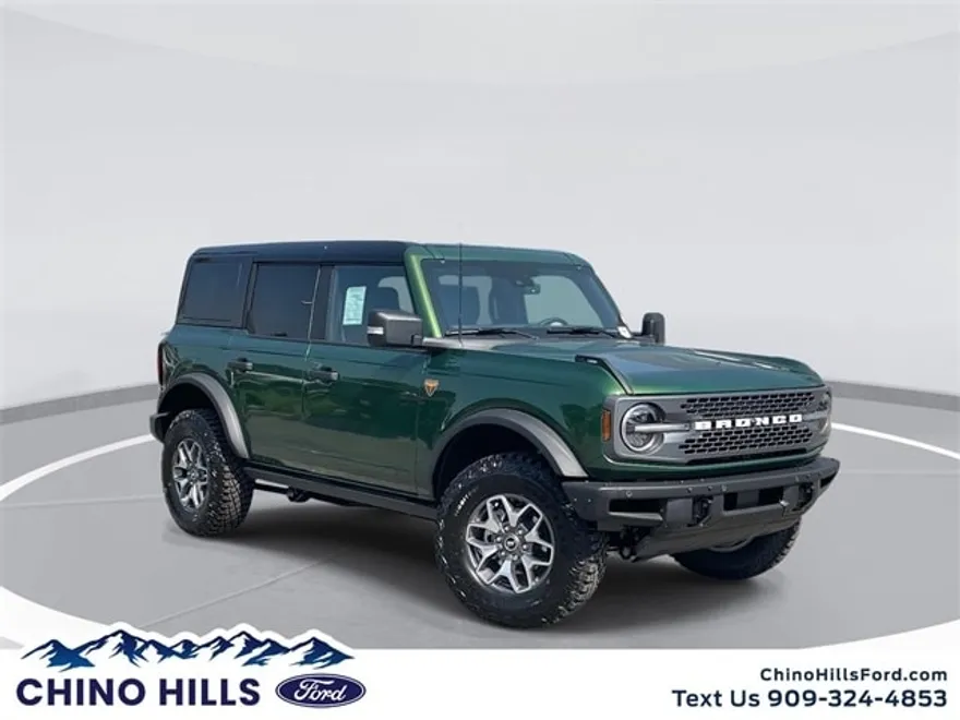 2025 Ford Bronco Badlands photo 1