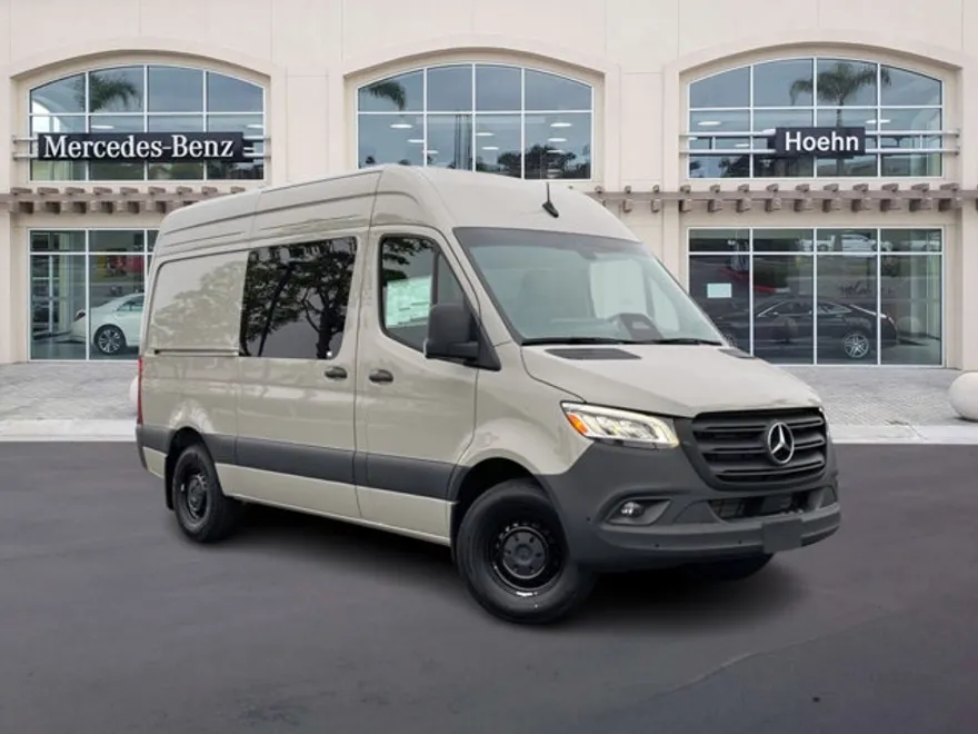 2025 Mercedes Benz Sprinter photo 1