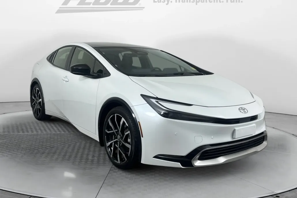 2024 Toyota Prius Prime XSE photo 1