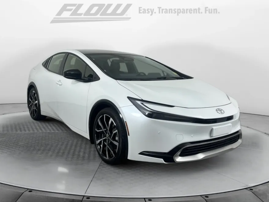 2024 Toyota Prius Prime XSE photo 1
