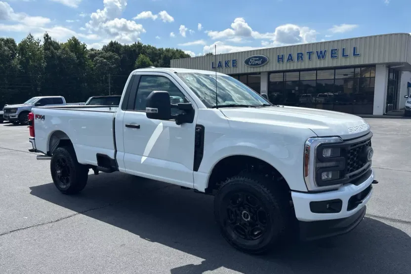 2025 Ford F-350 XL photo 1