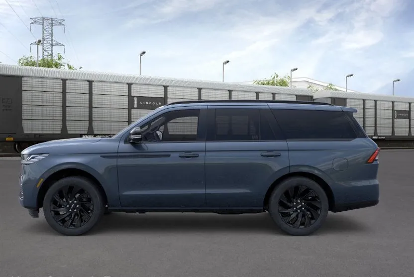 2025 Lincoln Navigator Reserve photo 1