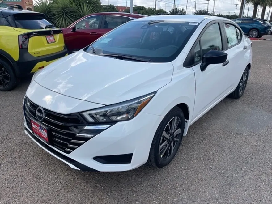2025 Nissan Versa S photo 1